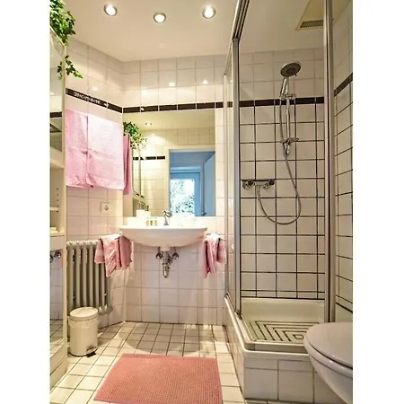 With 1 Bedroom בית נופש